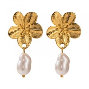 Flower & Pearl Earrings